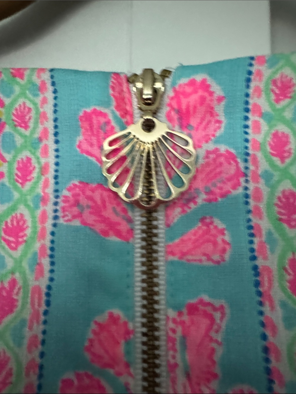 Lilly Pulitzer Sleeveless Floral Print Shift Dress in Blue & Pink - Picture 3 of 4